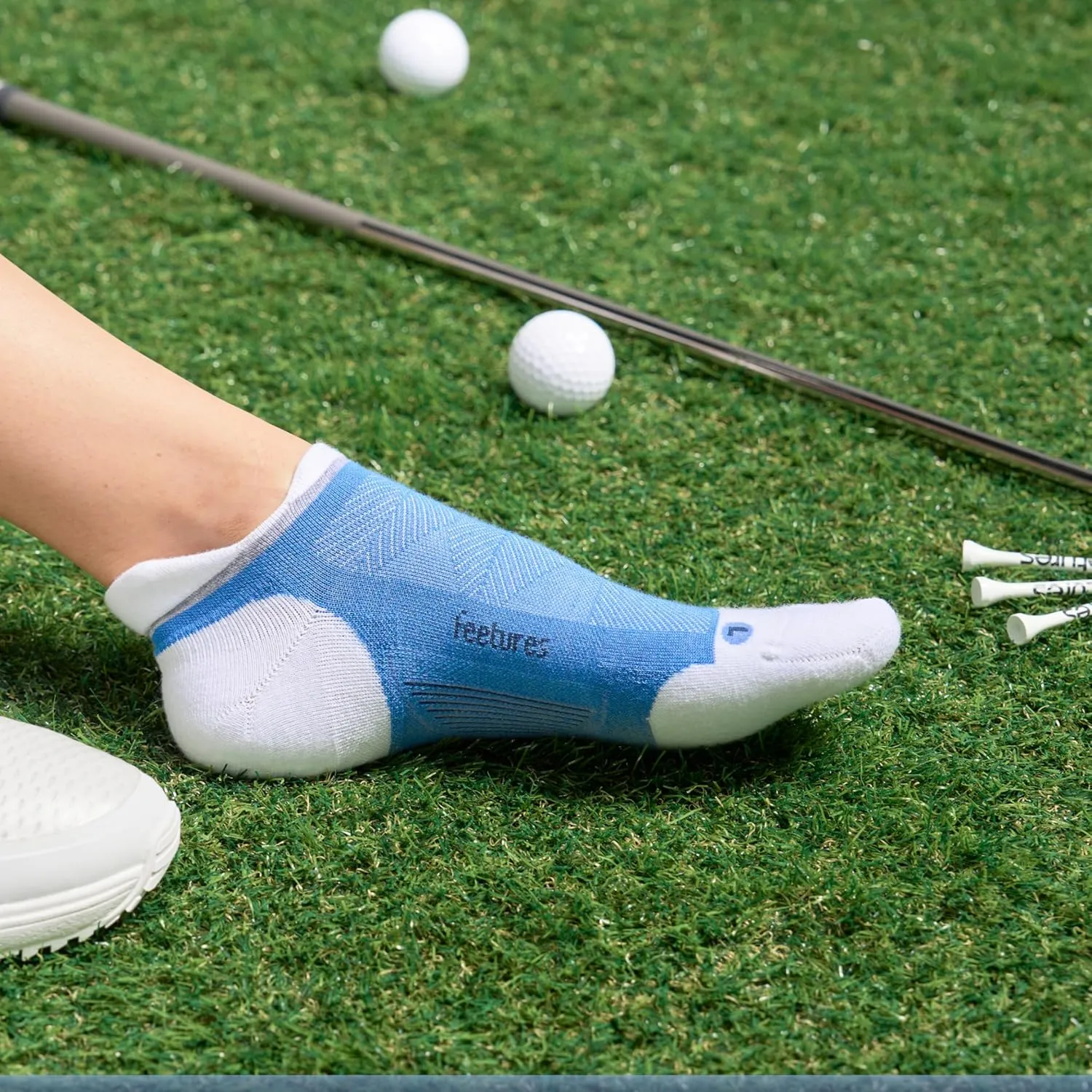Feetures Elite Golf Max Cushion Tab Ankle Socks - Sport Sock with Targeted Compression - (1 Pair)