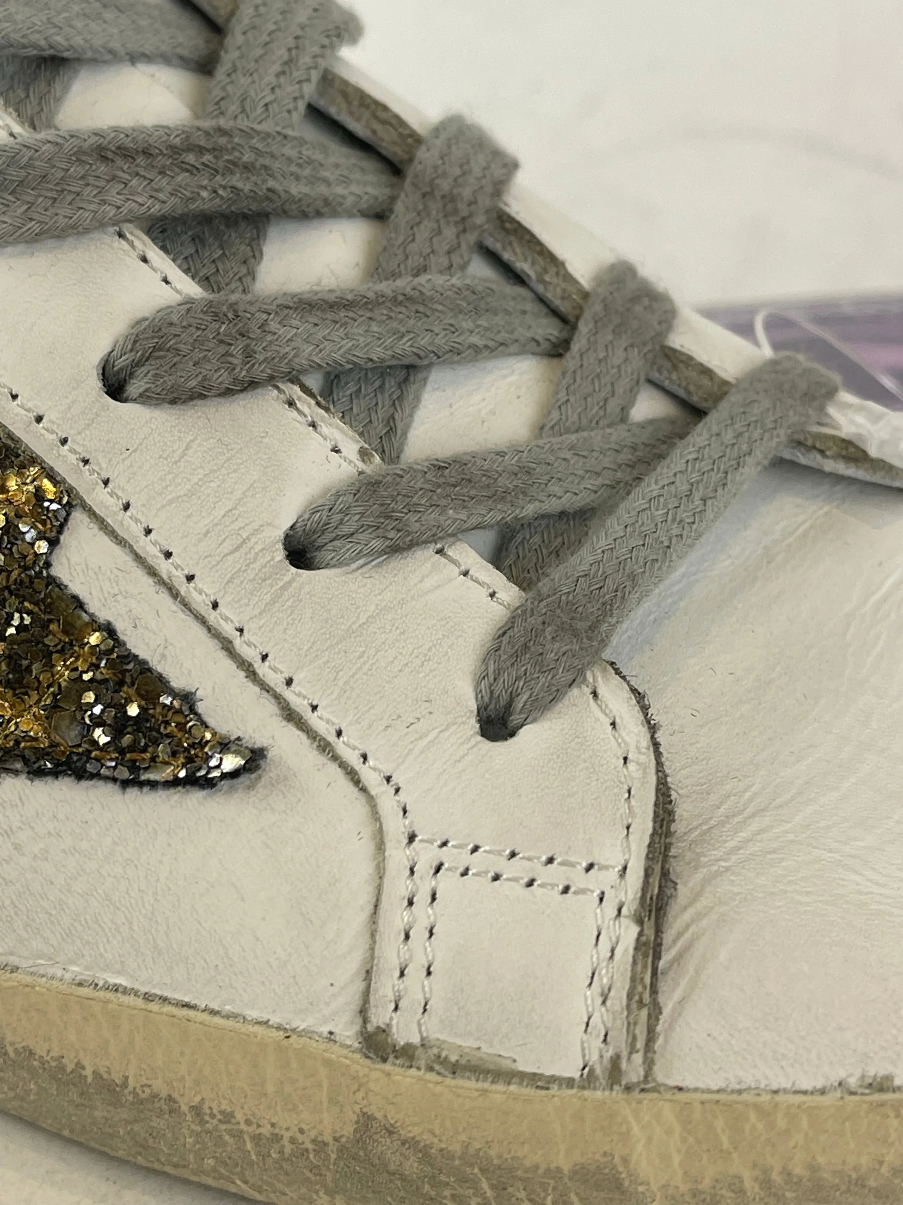 Golden Goose White Distressed Effect Leather “SuperStar” Trainer -UK 6 /EU 39
