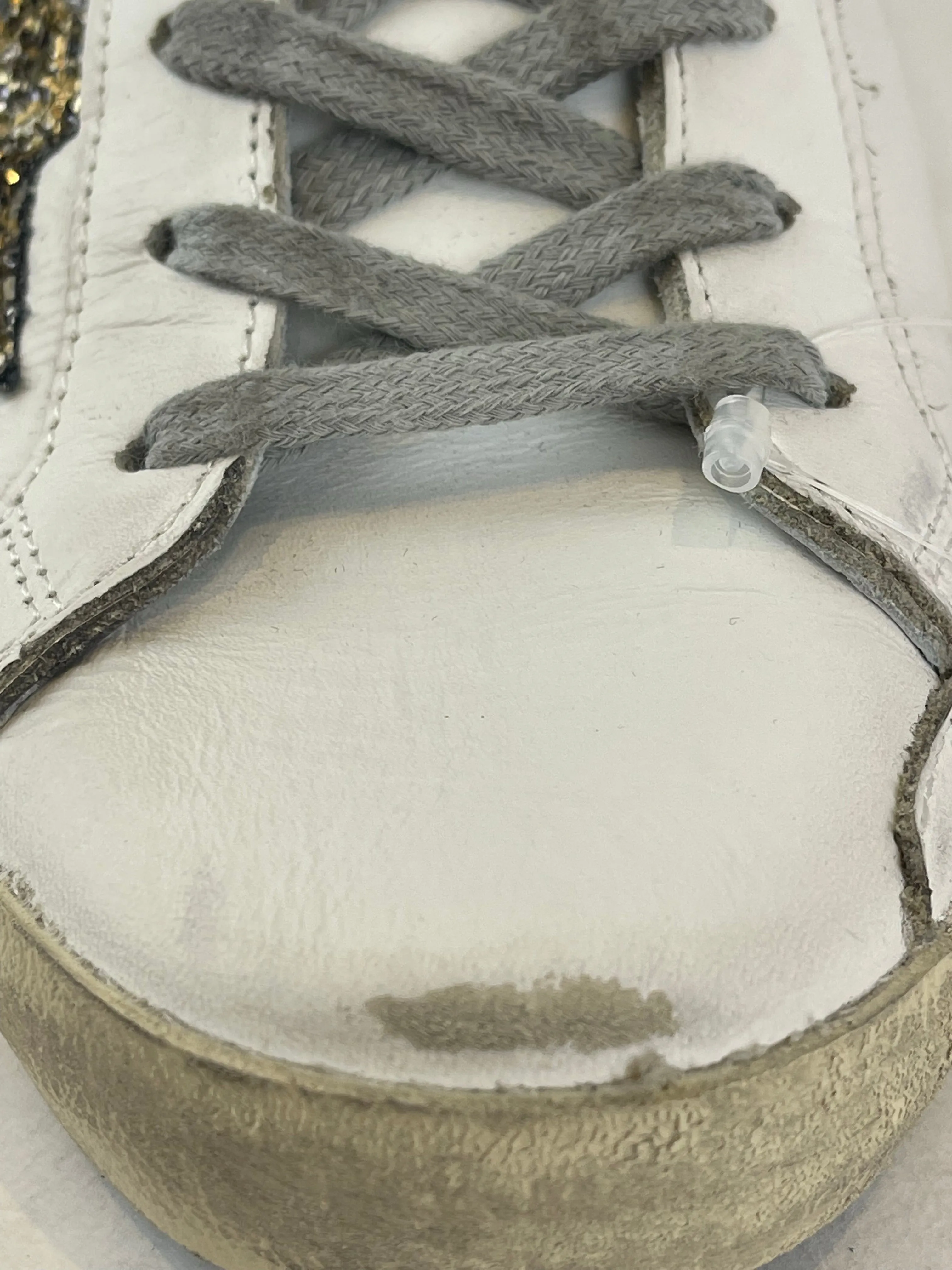 Golden Goose White Distressed Effect Leather “SuperStar” Trainer -UK 6 /EU 39