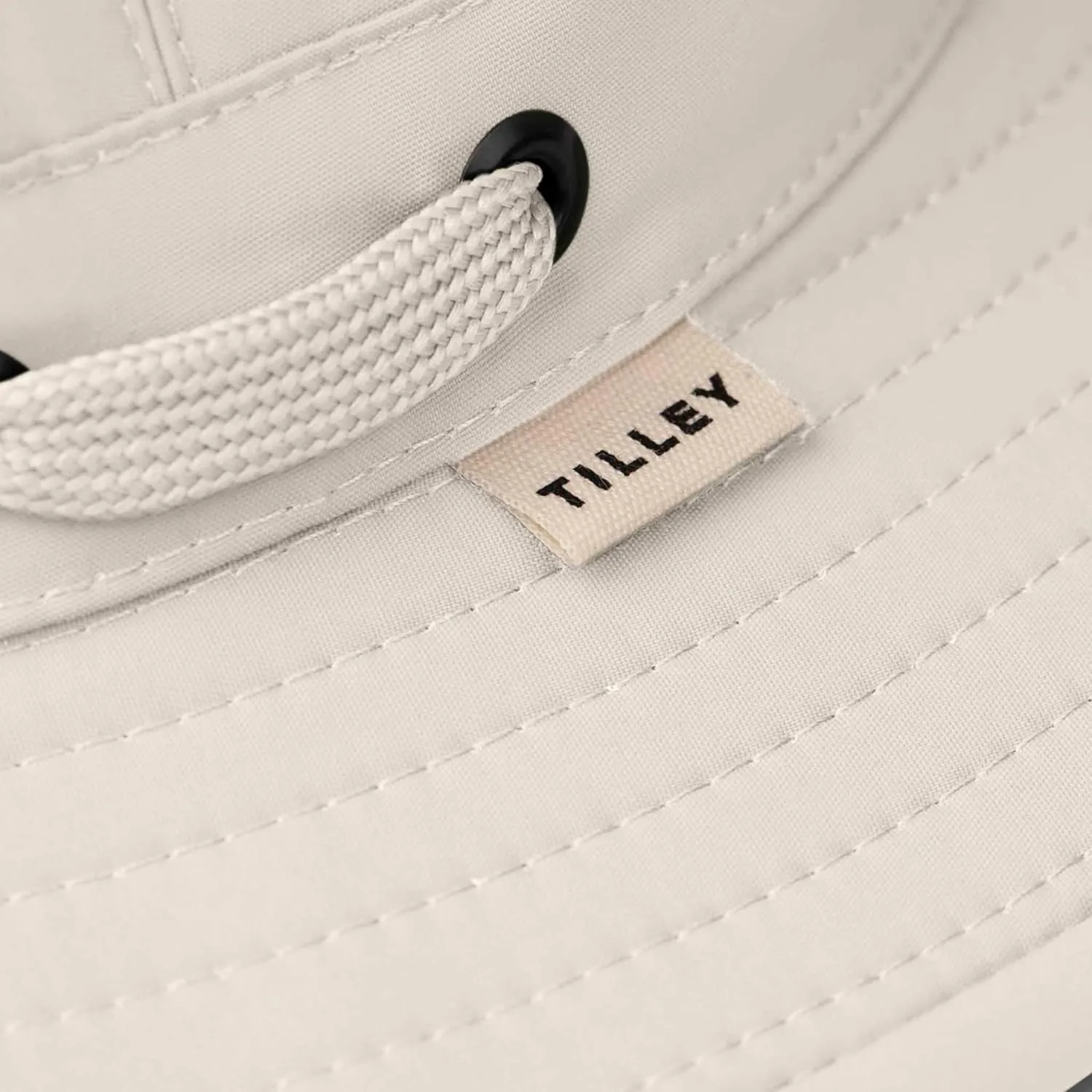 Tilley LTM5 Airflo Medium Brim Hat ?C Ultralight, Buoyant & Breathable, UPF 50  Sun Protection, Water-Resistant